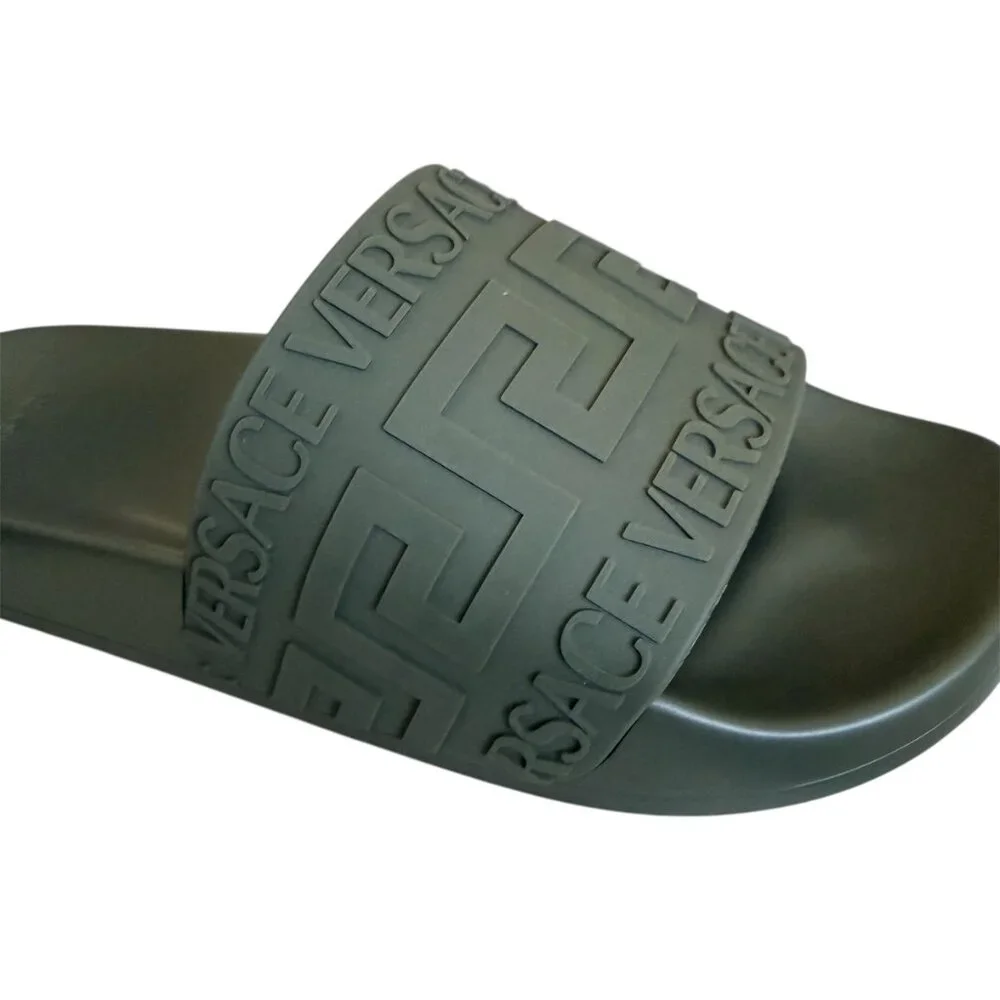 Versace 1006272 Men's Rubber Greca Gomma Pool Slide, sizes 41